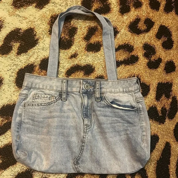 UPCYCLED DENIM BAG / The Bella Belted Shopper